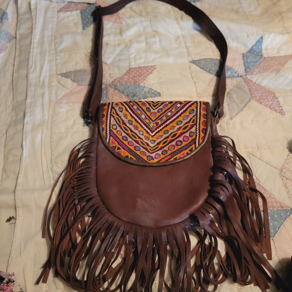 Vtg Leather Fringe Embroidered bag cross body free spirit boho hippie people - Picture 4 of 11